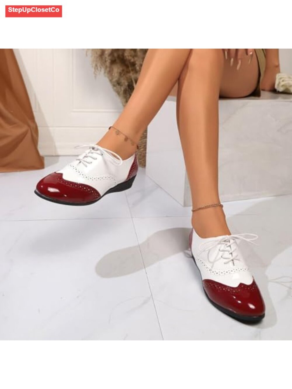 Women's PU Leather Wingtip Oxfords Perforated Lace-Up Brogue Dress Shoes - Picture 2 of 6